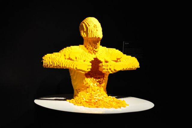 8    The Art of the Brick.  