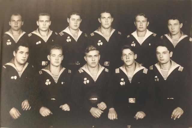Моряки-подводники, 1960 год.
