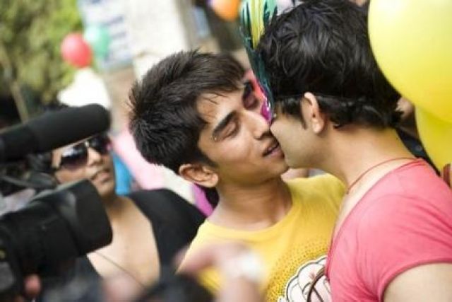 Гомосексуализм видео. Индийские парни подростки. Индус подросток. Индусы парни. Индийский мальчик подросток.