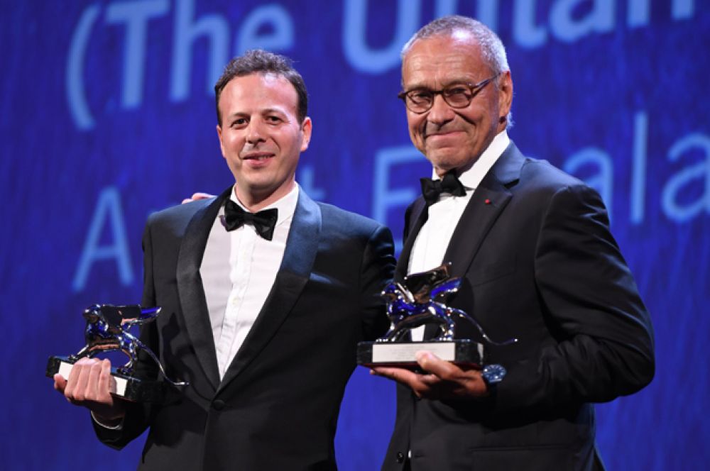 Амат Эскаланте («Дикая местность») и Андрей Кончаловский («Рай») получают награды за лучшую режиссерскую работу.