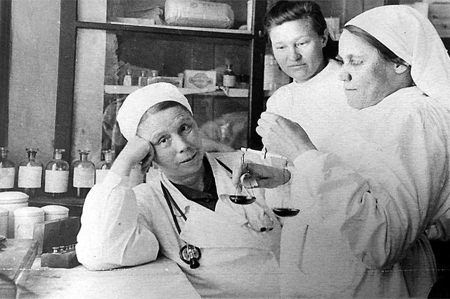После войны Татьяна (в центре) долго работала в сельской больнице.