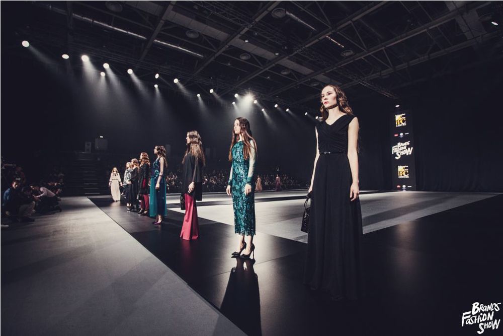 Belarusian Fashion Centre («Центр Моды») продемонстрировал на подиуме Brands Fashion Show две новые линии одежды: первая рассчитана на женщин 35+, вторую оценят девушки от 25 и старше.