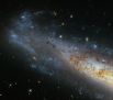 Сотрудникам орбитальной обсерватории «Хаббл» с помощью широкоугольный камеры WFC3 удалось сделать фото галактики NGC1448, которая находится в созвездии Часы на расстоянии 50 миллионов световых лет от Земли.