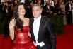 Также отмечается, что раньше 55-летний Джордж Клуни был убежденным чайлд-фри, однако он обрадовался беременности Амаль. 