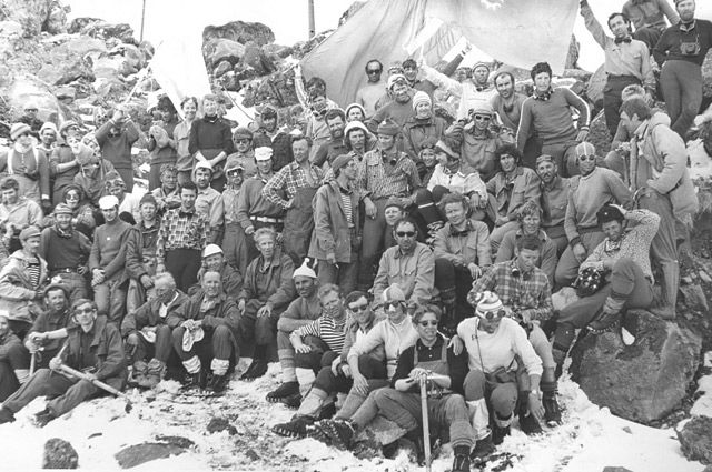 Советские альпинисты.