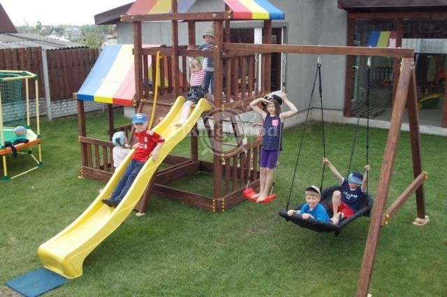Обустраиваем детскую площадку в загородном доме | Полезный выбор | АиФ  Аргументы и факты в Беларуси