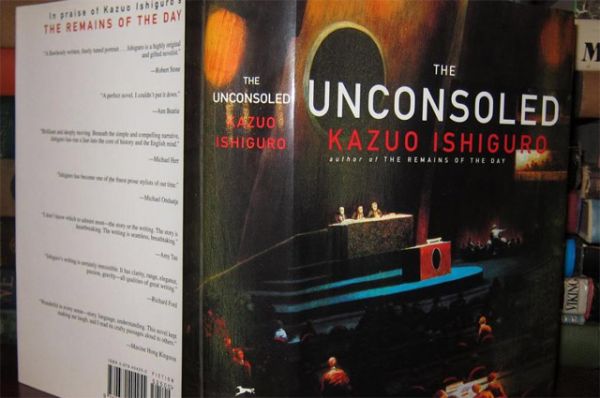 В 1995 году был опубликован наиболее сложный по стилистике роман Исигуро «Безутешные». Он наполнен многочисленными литературными и музыкальными аллюзиями. Действие этого романа происходит в неназванной центральноевропейской стране и в наше время, тогда как все предыдущие работы Исигуро были наполнены реминисценциями прошлого.