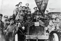 Участники Октябрьской революции.
