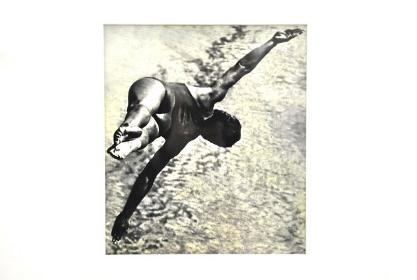 Снимок «С вышки» украсил обложку «Огонька», посвященную Олимпиаде 1960 года в Риме.