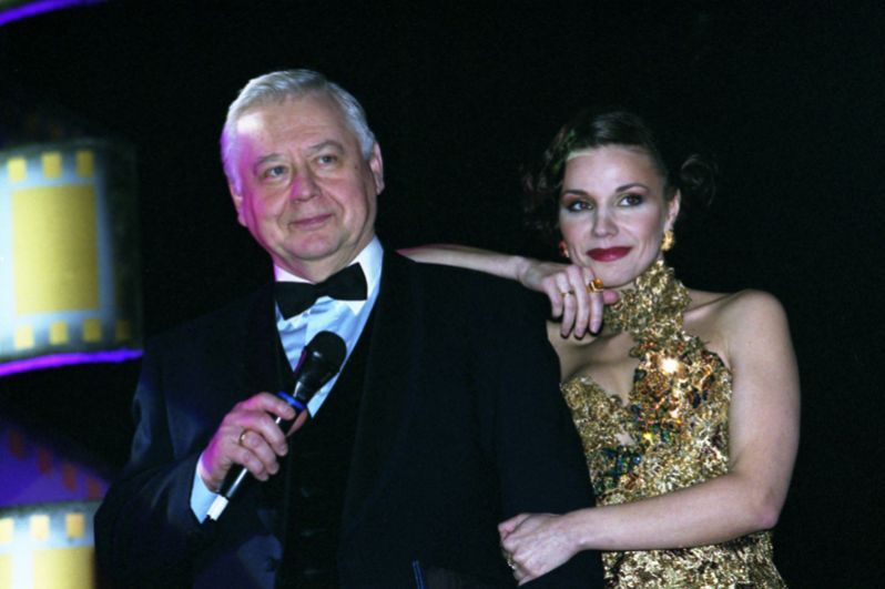 Олег Табаков и его супруга Марина Зудина. 2005 год.