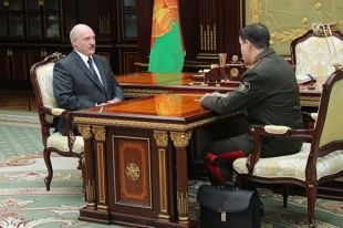 Президент Беларуси принял 2 мая с докладом председателя КГБ.