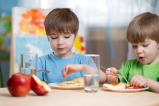 Нельзя продукты забирать домой!
