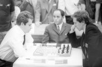 Матч за звание ЧМ по шахматам 1972. Слева - Б. Спасский, справа - Б. Фишер. 