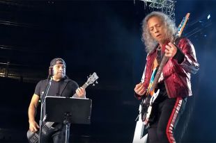 Metallica во время выступления на концерте рок-группы Metallica на Большой спортивной арене «Лужники». 21 июля 2019 г.