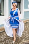 Инга Булицкая на дефиле в национальных костюмах. Дизайнер платья – Лидия Баринова 