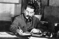 16 октября 1939 г. Сталин завершил работу в кремлевском кабинете встречей с Молотовым и Ждановым.