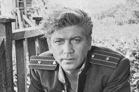 Заслуженный артист РСФСР Валентин Зубков в сцене из фильма «Поезд милосердия», 1964 г.