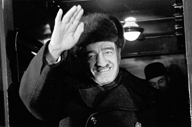 Председатель Президиума Верховного Совета СССР Анастас Иванович Микоян уезжает из Москвы в Финляндию с неофициальным визитом. 1964 год.