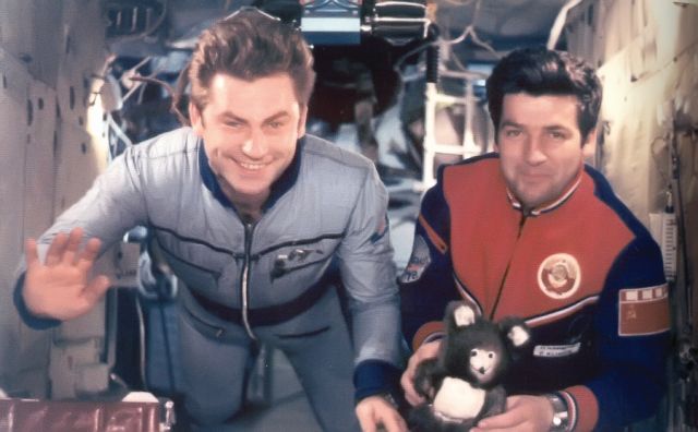 1978 г. Два белоруса в космосе - Владимир Коваленок (слева) и Петр Климук.