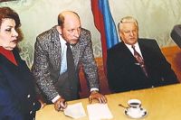 Ельцин был сторонником движения к демократии. Но как это делать, не очень понимал.
