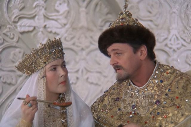 В 1547 г. Со времен Ивана Грозного Русью правили цари. Хотя им, как известно, было нелегко.