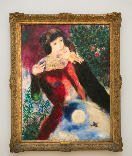 «Влюблённые» (1928). Картина была продана за 28,5 млн долларов на аукционе Sotheby's в Нью-Йорке в 2017 году.