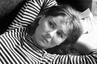 Татьяна Лаврова у себя дома. 1964 г.