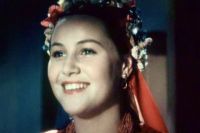 Фильм «Майская ночь, или Утопленница» сделал из студентки звезду советского кино - ее повсюду узнавали, у нее появились поклонники.