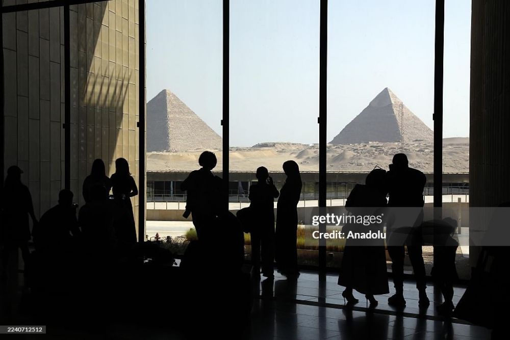 Музейный комплекс расположился в двух километрах от знаменитых пирамид.